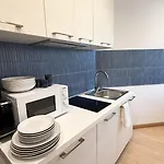 105 - Beachside Renovated 1br 5 Min From 아파트