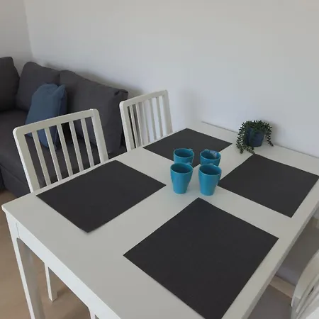 105 - Beachside Renovated 1Br Apt 5 Min From Beach Διαμέρισμα *