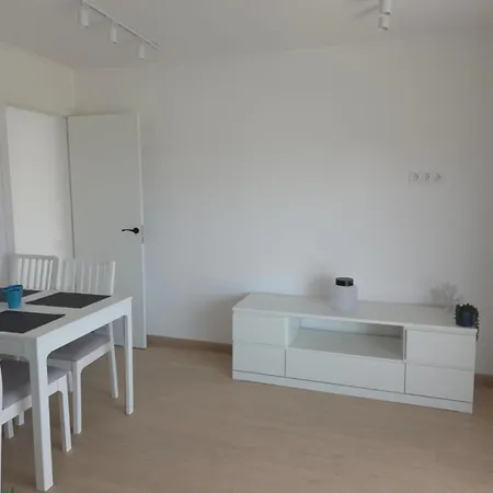 Διαμέρισμα 105 - Beachside Renovated 1Br Apt 5 Min From Beach *
