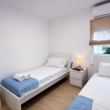 105 - Beachside Renovated 1br 5 Min From 아파트 *