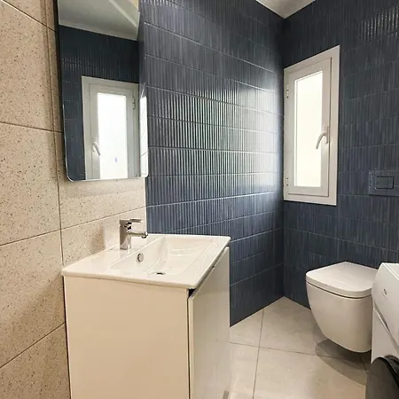 Διαμέρισμα 105 - Beachside Renovated 1br 5 Min From *