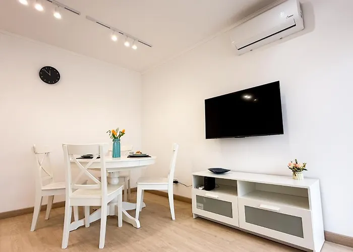 105 - Beachside Renovated 1br 5 Min From Lejlighed